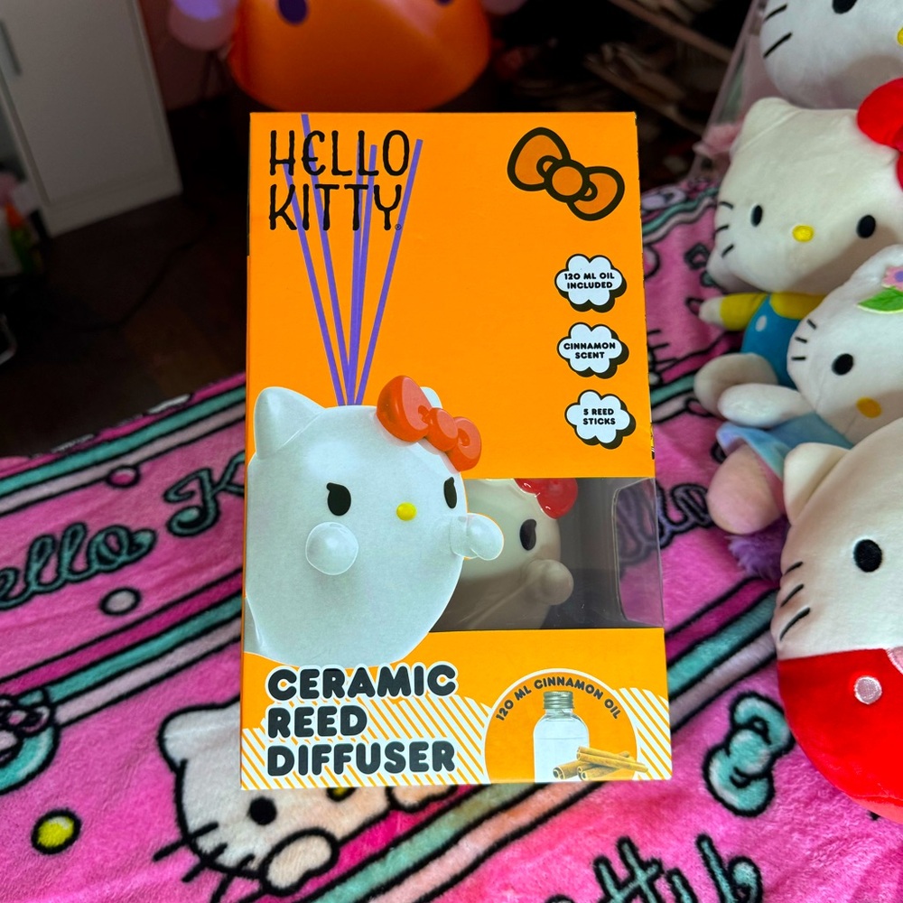 NEW Ghost Hello Kitty Reed Difusser
